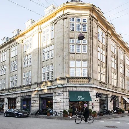 Kings Garden 1 By Daniel&jacob's