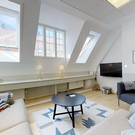 Kings Garden Penthouse - 4br & 2bath - By Daniel&jacob's *