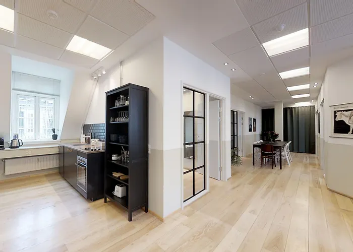 Kings Garden 1 By Daniel&jacob's