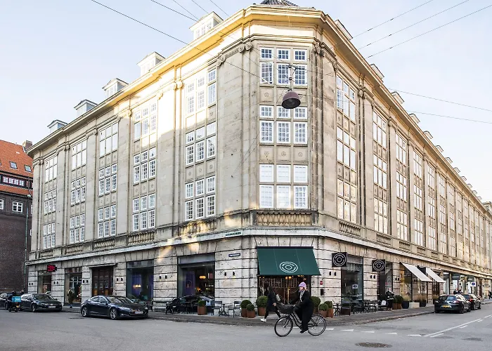 Kings Garden 1 By Daniel&jacob's