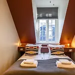 Kings Garden Penthouse - 4br & 2bath - By Daniel&jacob's *