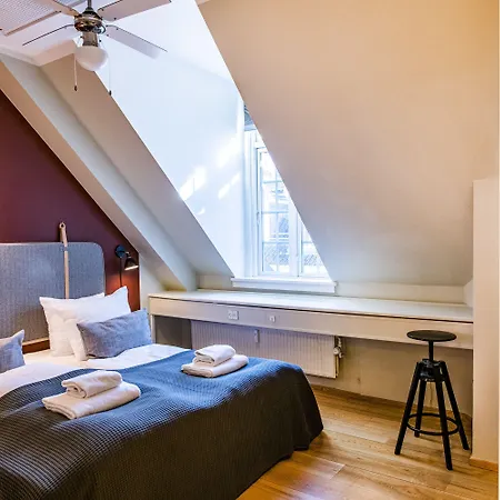 Kings Garden Penthouse - 4br & 2bath - By Daniel&jacob's