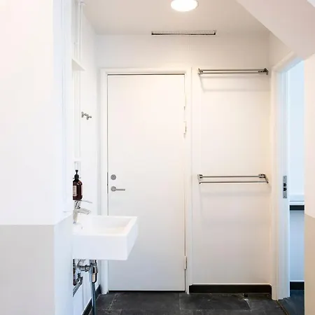 Kings Garden 1 By Daniel&jacob's *