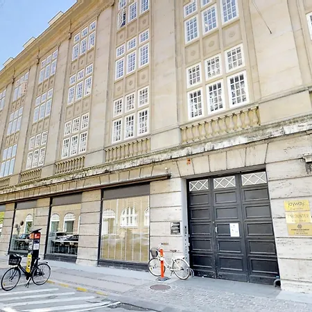 Kings Garden Penthouse - 4br & 2bath - By Daniel&jacob's